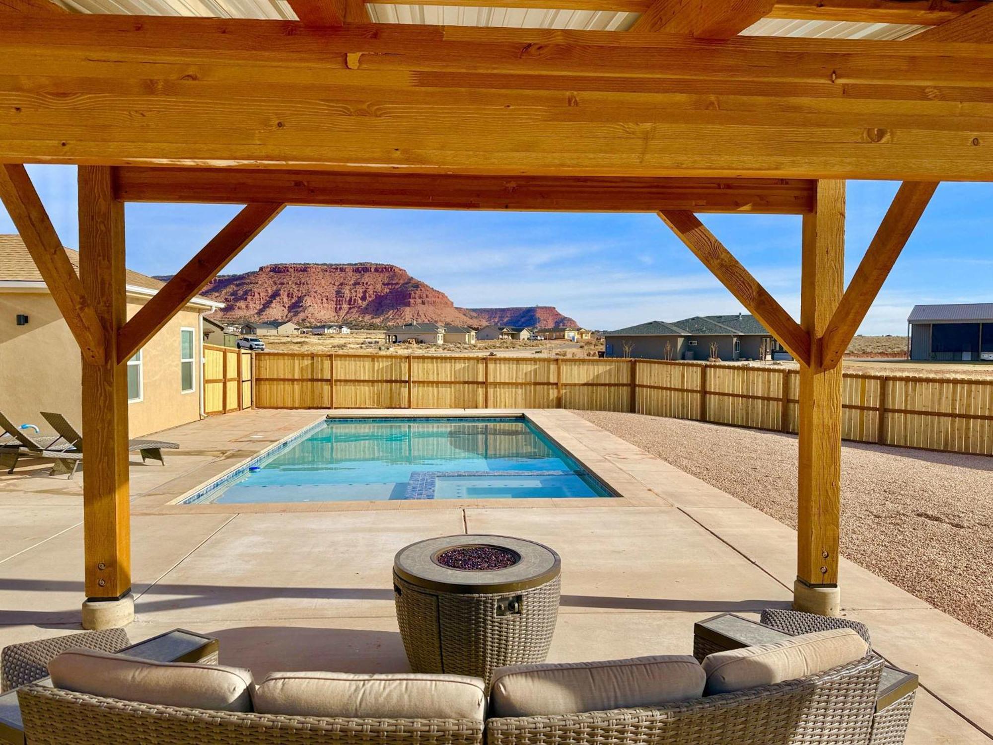 Brand New Home With Private Pool And Hot Tub Kanab Exterior photo